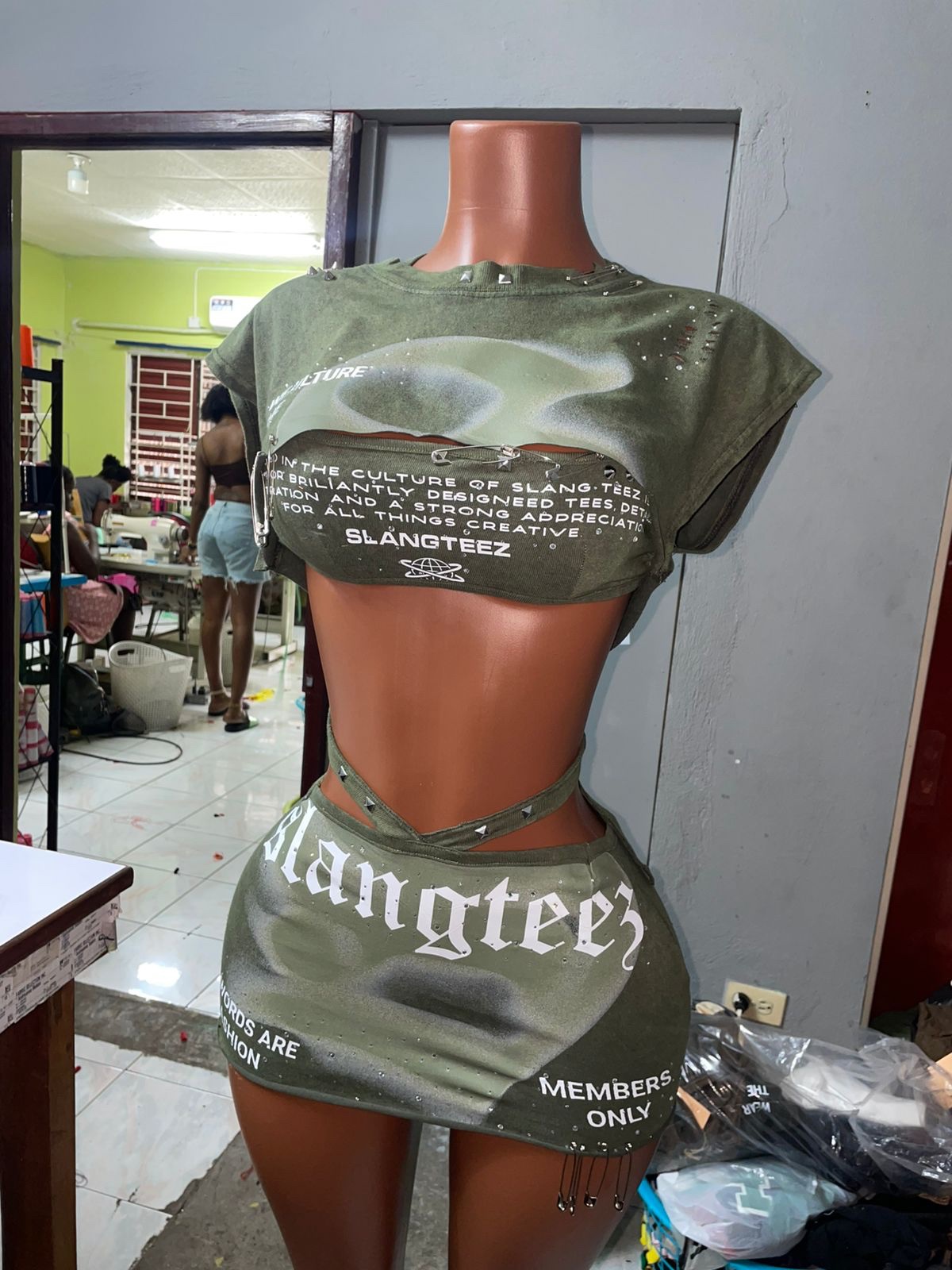 ea208ad2-cc90-412b-8978-e2d2d37b53b8